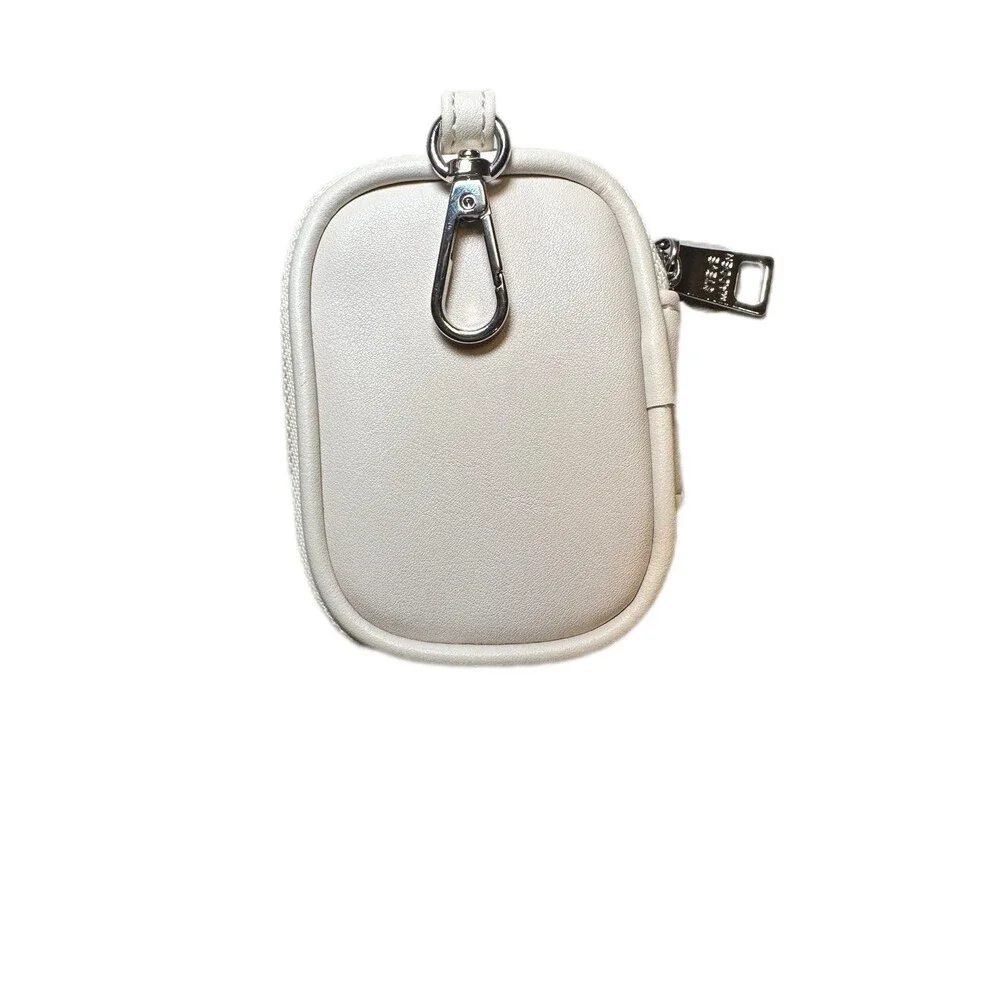 Steve Madden Air Pods‎ Case, Cream Faux Leather